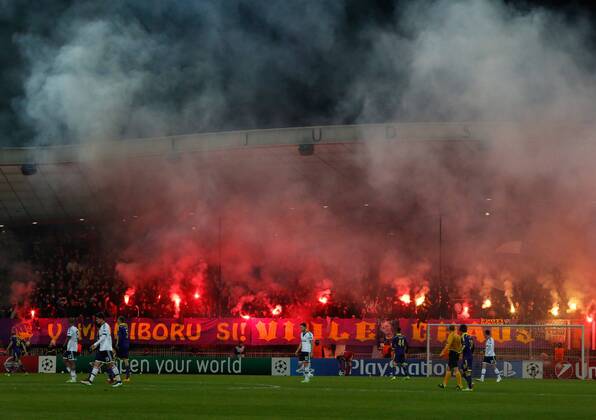 SOCCER - CL, Maribor vs MARIBOR,SLOVENIA,10.DEC.14 - SOCCER - UEFA Champions League, group stage, NK Maribor vs . Image shows fans of Maribor. Keywords: bengals.
