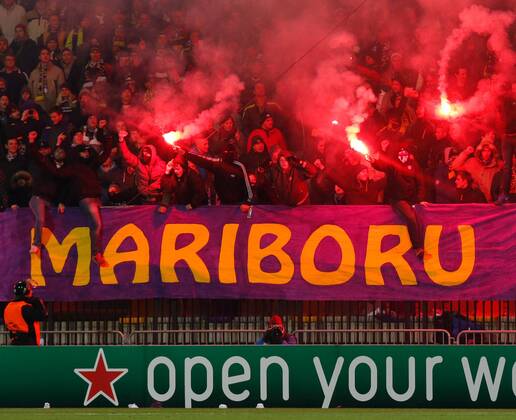 SOCCER - CL, Maribor vs MARIBOR,SLOVENIA,10.DEC.14 - SOCCER - UEFA Champions League, group stage, NK Maribor vs . Image shows fans of Maribor. Keywords: bengals.
