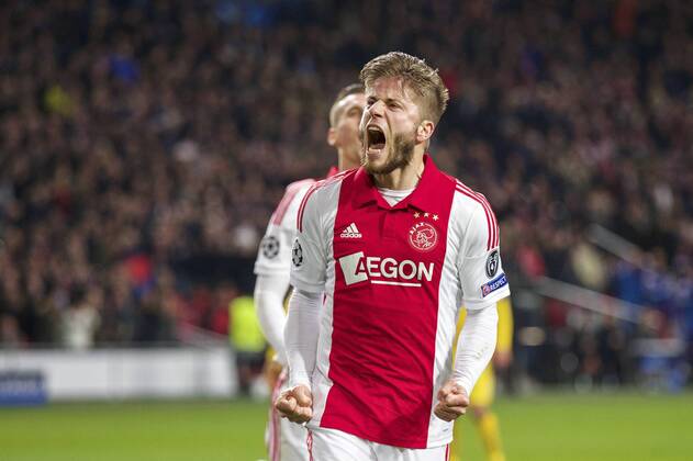 (L-R) Arkadiusz Milik of Ajax, Lasse Schone of Ajax during the UEFA Champions League group F match between Ajax Amsterdam and Apoel Nicosia on December 10, 2014 at the Amsterdam Arena in Amsterdam, The Netherlands. Auax Amsterdam v Apoel Nicosia UEFA Champions League Group F 2014 2015 xVIxxIVx 3345133