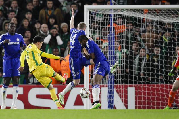 10.12.2014. London, England. Champions League Group Stage. Chelsea versus Sporting Lisbon. Sporting Lisbon& x2019;s Jonathan Silva scores to make it 2-1 xCraigxMercerx  ActionPlus11582201