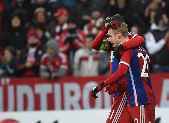 10.12.2014, xjhx, Fussball Champions League, FC Bayern Muenchen - ZSKA Moskau, v.l. Bastian Schweinsteiger (FC Bayern Muenchen), Sebastian Rode (FC Bayern Muenchen) Torjubel, Goal celebration, celebrate the goal 2:0