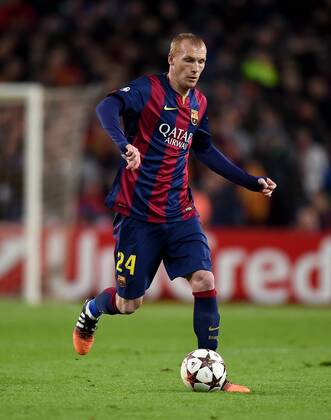 FUSSBALL CHAMPIONS LEAGUE SAISON 2014 2015 Vorrunde FC Barcelona Barca - Paris St. Germain 10.12.2014 Jeremy Mathieu (Barca) am Ball 