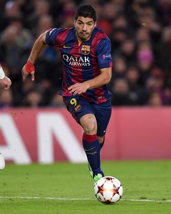 FUSSBALL CHAMPIONS LEAGUE SAISON 2014 2015 Vorrunde FC Barcelona Barca - Paris St. Germain 10.12.2014 Luis Suarez (Barca) am Ball 