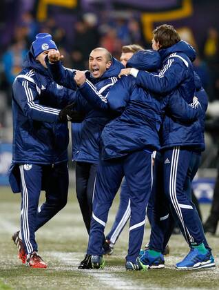 SOCCER - CL, Maribor vs Schalke MARIBOR,SLOVENIA,10.DEC.14 - SOCCER - UEFA Champions League, group stage, NK Maribor vs FC Schalke 04. Image shows the rejoicing of head coach Roberto Di Matteo (Maribor).