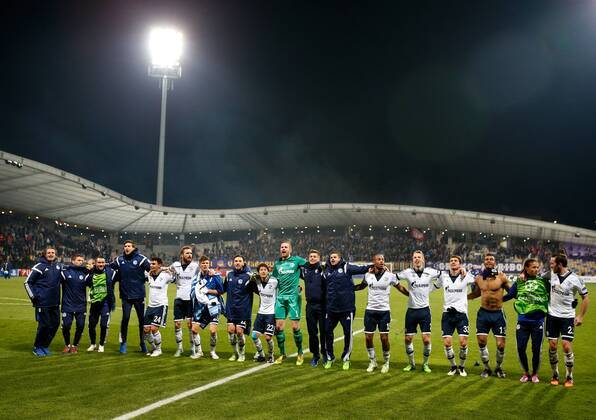 SOCCER - CL, Maribor vs Schalke MARIBOR,SLOVENIA,10.DEC.14 - SOCCER - UEFA Champions League, group stage, NK Maribor vs FC Schalke 04. Image shows the rejoicing of FC Schalke 04 after the match.