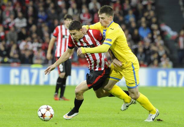 Aktuell Fussball, Champions League, Athletic Bilbao - BATE Baryssau Champions League match between Athletic Bilbao and Bate Borisov. In this picture, Oscar De Marcos and Evgeni Yablonski. xJUANxECHEVERRIAx 