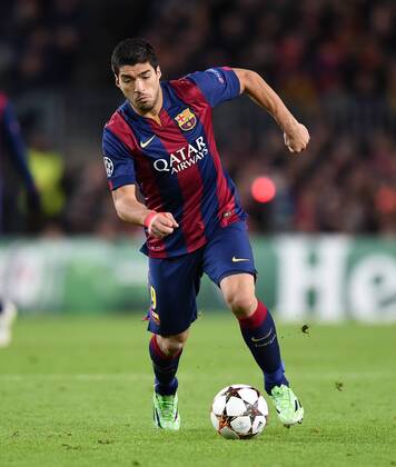 Aktuell Fussball, Champions League, FC Barcelona - Paris St. Germain FUSSBALL CHAMPIONS LEAGUE SAISON 2014 2015 Vorrunde FC Barcelona Barca - Paris St. Germain 10.12.2014 Luis Suarez (Barca) am Ball 