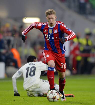10.12.2014, Fussball Champions League 2014 2015, Vorrunde, 6.Spieltag, FC Bayern München - ZSKA Moskau, in der Allianzarena München. Mitchell Weiser (München). 