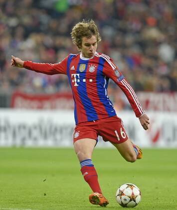 10.12.2014, Fussball Champions League 2014 2015, Vorrunde, 6.Spieltag, FC Bayern München - ZSKA Moskau, in der Allianzarena München. Gianluca Gaudino (Bayern) am Ball. 