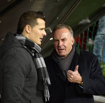10.12.2014, Fussball Champions League 2014 2015, Vorrunde, 6.Spieltag, FC Bayern München - ZSKA Moskau, in der Allianzarena München. v.l. Daniel van Buyten und Vorstandsvorsitzender Karl-Heinz Rummenigge (beide, Bayern München) 