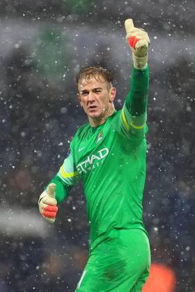 Joe Hart of Manchester City thanks the fans at full time - West Bromwich Albion vs. Manchester City - Barclay s Premier League - The Hawthorns - Birmingham - 26 12 2014 Pic Philip Oldham Sportimage EDITORIAL USE ONLY. No use with unauthorised audio, video, data, fixture lists, club league logos or live services. Online in-match use limited to 120 images, no video emulation. No use in betting, games or single club league player publications.