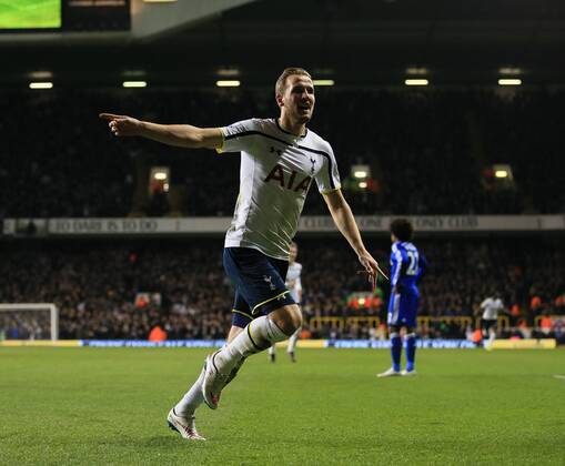 Tottenham s Harry Kane celebrates scoring his sides fourth goal Barclays Premier League - Tottenham Hotspur vs Chelsea - White Hart Lane - England - 1st January 2015 - Picture David Klein Sportimage EDITORIAL USE ONLY. No use with unauthorised audio, video, data, fixture lists, club league logos or live services. Online in-match use limited to 120 images, no video emulation. No use in betting, games or single club league player publications.