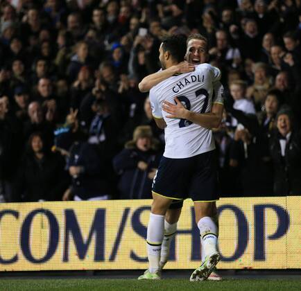 Tottenham s Harry Kane celebrates scoring his sides fourth goal Barclays Premier League - Tottenham Hotspur vs Chelsea - White Hart Lane - England - 1st January 2015 - Picture David Klein Sportimage EDITORIAL USE ONLY. No use with unauthorised audio, video, data, fixture lists, club league logos or live services. Online in-match use limited to 120 images, no video emulation. No use in betting, games or single club league player publications.