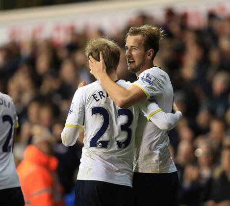 Tottenham s Harry Kane celebrates scoring his sides fourth goal Barclays Premier League - Tottenham Hotspur vs Chelsea - White Hart Lane - England - 1st January 2015 - Picture David Klein Sportimage EDITORIAL USE ONLY. No use with unauthorised audio, video, data, fixture lists, club league logos or live services. Online in-match use limited to 120 images, no video emulation. No use in betting, games or single club league player publications.