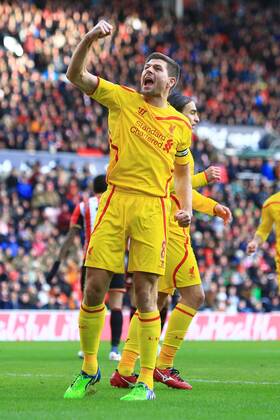 Steven Gerrard of Liverpool punches the air in celebration following Lazar Markovic s opening goal - Sunderland vs. Liverpool - Barclay s Premier League - Stadium of Light - Sunderland - 10 01 2015 Pic Philip Oldham Sportimage EDITORIAL USE ONLY. No use with unauthorised audio, video, data, fixture lists, club league logos or live services. Online in-match use limited to 120 images, no video emulation. No use in betting, games or single club league player publications.