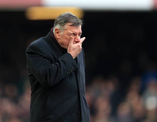 West Ham s Sam Allardyce looks on Barclays Premier League - West Ham United vs Hull City - Upton Park - England - 18th January 2015 - Picture David Klein Sportimage EDITORIAL USE ONLY. No use with unauthorised audio, video, data, fixture lists, club league logos or live services. Online in-match use limited to 120 images, no video emulation. No use in betting, games or single club league player publications.