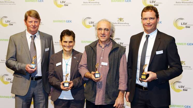 Stuttgart , Trainerpreisverleihung LSV Trainerpreis 2014 Baden- Württemberg 2014 , von links: Werner Daniels Renate Beck Heinrich Stockmayer Marcus Sorg