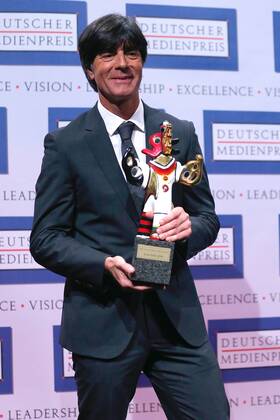 Preisträger Joachim Löw bei der Verleihung Deutscher Medienpreis am 23.01.2015 im Kongresshaus in Baden Baden Deutscher Medienpreis 2015 in Baden Baden 