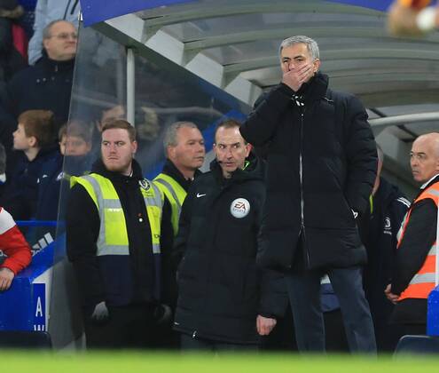 Chelsea s Jose Mourinho looks on dejected FA Cup Fourth Round - Chelsea vs Bradford City - Stamford Bridge - England - 24th January 2015 - Picture David Klein Sportimage EDITORIAL USE ONLY. No use with unauthorised audio, video, data, fixture lists, club league logos or live services. Online in-match use limited to 120 images, no video emulation. No use in betting, games or single club league player publications.