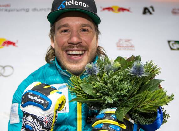 24.01.2015, Zielhaus, Kitzbuehel, AUT, FIS Ski Weltcup, Abfahrt, Herren, Siegerehrung, im Bild Kjetil Jansrud (NOR, 1. Platz) 1st placed Kjetil Jansrud of Norway celebrates on podium during the award ceremony for the men s downhill of Kitzbuehel FIS Ski Alpine World Cup at the Zielhaus in Kitzbuehel, Austria on 2015 01 24.  EX_GRO  