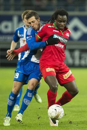 - GENT, BELGIUM: Gent s Brecht Dejaegere and Oostende s Jordan Lukaku fight for the ball during the Jupiler Pro League match between KAA Gent and KV Oostende, in Gent, Sunday 25 January 2015, on day 23 of the Belgian soccer championship. LAURIExDIEFFEMBACQ x04556274x