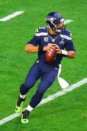 01 FEB 2015: Seattle Seahawks Quarterback Russell Wilson (3) during the second quarter of Super Bowl XLIX. The New England Patriots defeat the Seattle Seahawks 28-24 in Super Bowl XLIX at University of Phoenix Stadium in Glendale Arizona.New England Patriots Quarterback Tom Brady (12) was also named the game MVP. NFL American Football Herren USA FEB 01 Super Bowl XLIX - Patriots v Seahawks Icon020115083 EDITORIAL USE ONLY