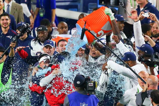 01 FEB 2015: New England Patriots Head coach Bill Belichick gets a gatorade bath after the New England Patriots defeat the Seattle Seahawks 28-24 in Super Bowl XLIX at University of Phoenix Stadium in Glendale Arizona. NFL American Football Herren USA FEB 01 Super Bowl XLIX - Patriots v Seahawks Icon020115048 EDITORIAL USE ONLY