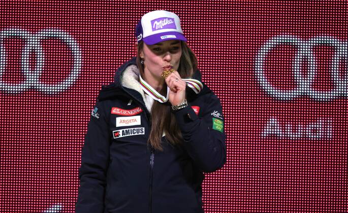ALPINE SKIING - FIS Ski WC Vail Beaver Creek 2015 VAIL,COLORADO,USA,09.FEB.15 - ALPINE SKIING - FIS Alpine World Ski Championships, Solaris Championships Plaza, award ceremony, Alpine combined, ladies. Image shows Tina Maze (SLO). Keywords: Stoeckli