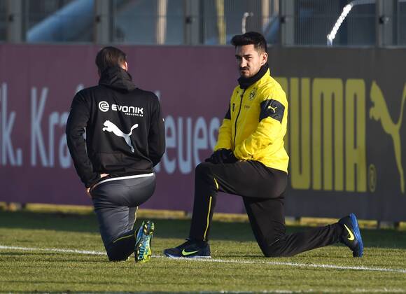 16.02.2015, Fussball, Saison 2014 2015, 1. Bundesliga, Training Borussia Dortmund, Ilkay Guendogan, Ilkay Gündogan (Borussia Dortmund), re.