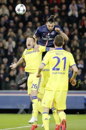 Aktuell Fußball, Champions League, Paris St. Germain - FC Chelsea Zlatan Ibrahimovic (psg) tetetentative but FOOTBALL : Paris Saint Germain vs Chelsea FC - Ligue des Champions UEFA - 17 02 2015 StephaneAllaman Panoramic 