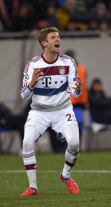 17.02.2015, Fussball Champions-League 2014 2015, Achtelfinale Hinspiel in Lwiw (Ukraine), Schachtar Donezk - FC Bayern München, Thomas Müller (München). 
