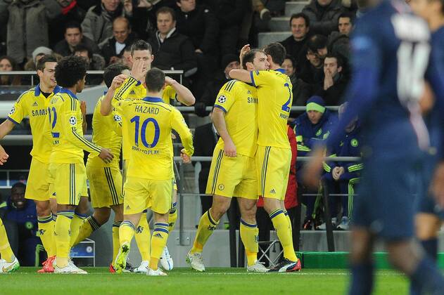 Aktuell Fußball, Champions League, Paris St. Germain - FC Chelsea joie de Branislav Ivanovic apres son but - Nemanja Matic (Chelsea) FOOTBALL : PSG vs Chelsea - Champion s League - 17 02 2015 N.LeGouic FEP Panoramic 
