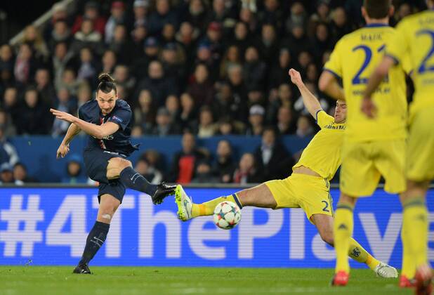 Aktuell Fußball, Champions League, Paris St. Germain - FC Chelsea Zlatan Ibrahimovic (psg) FOOTBALL : Paris SG vs Chelsea - Ligue des champions - 17 02 2014 AnthonyBIBARD FEP Panoramic 