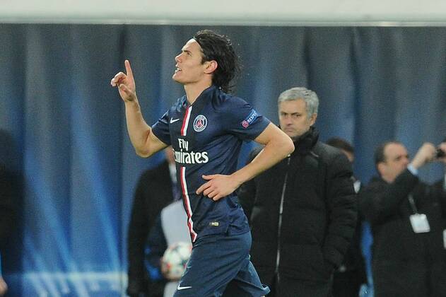 Aktuell Fußball, Champions League, Paris St. Germain - FC Chelsea joie Edinson Cavani apres son but (PSG) Jose Mourinho (entraineur Chelsea) FOOTBALL : PSG vs Chelsea - Champion s League - 17 02 2015 N.LeGouic FEP Panoramic 