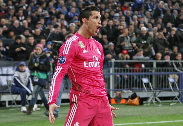 18.02.2015, Fussball Championsleague 2014 2015, Achtelfinale, FC Schalke 04 - Real Madrid, in der Veltins-Arena Gelsenkirchen. Jubel Torschütze Cristiano Ronaldo (Real Madrid) zum Tor zum 0:1 