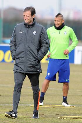 IPP20150223 Football - soccer: UEFA Champions League, Juventus Turin Training , massimiliano allegri coach juventus turin , arturo vidal PUBLICATIONxONLYxINxGER xHOCHxZWEIx xItalyxPhotoxPressx 