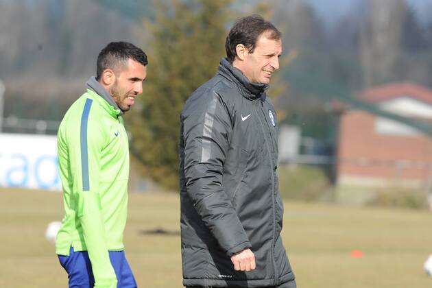 IPP20150223 Football - soccer: UEFA Champions League, Juventus Turin Training , massimiliano allegri coach juventus turin e carlos tevez PUBLICATIONxONLYxINxGER xHOCHxZWEIx xItalyxPhotoxPressx 