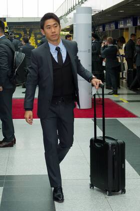 Montag 23.02.2015, Saison 2014 2015, BV Borussia Dortmund am Flughafen Dortmund auf dem weg zum Champions League Spiel, Shinji KAGAWA (BVB) DeFodi01001062171