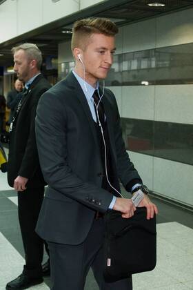 Montag 23.02.2015, Saison 2014 2015, BV Borussia Dortmund am Flughafen Dortmund auf dem weg zum Champions League Spiel, Marco REUS (BVB) DeFodi01001062181
