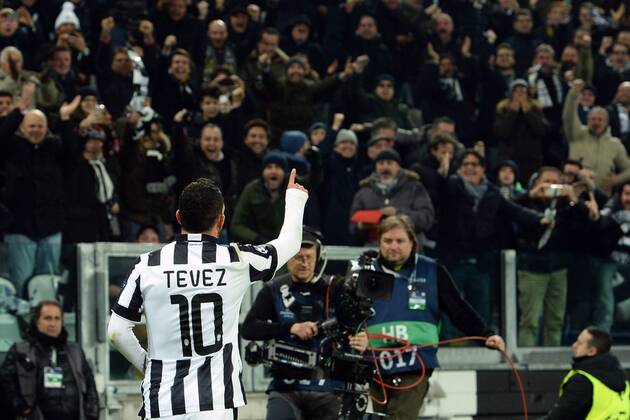 Champions League Juventus Turin - BVB Borussia Dortmund Torjubel Carlos Tevez 