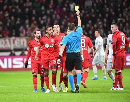 25.02.2015, xjhx, Fussball UEFA Champions League, Bayer 04 Leverkusen - Atletico Madrid, v.l. Kyriakos Papadopoulos (Bayer Leverkusen) Gelbe Karte fuer, receive a yellow card,