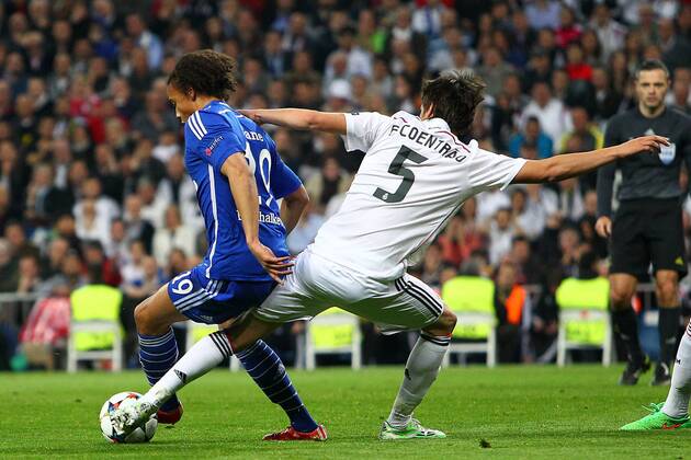 Madrid, Spanien 10. Maerz 2015: Champions League 14 15 - Real Madrid vs. FC Schalke 04. v. li. im Zweikampf Leroy Sane (Schalke) und Fabio Coentrao (Madrid) md