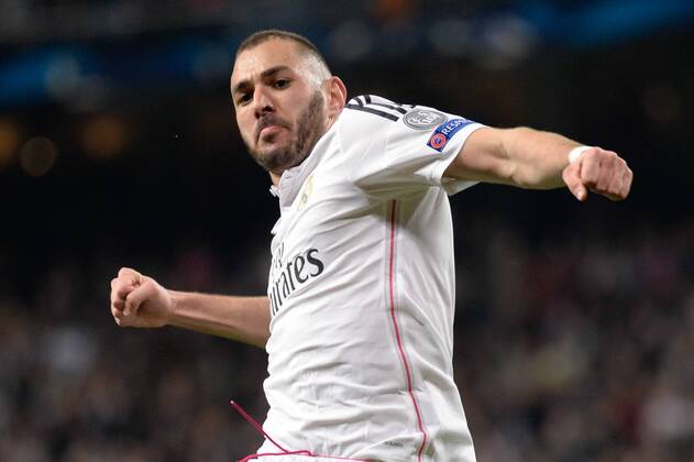 Karim Benzema (Real Madrid), Jubel, Torjubel, Torerfolg, celebrate the goal, goal, celebration, Jubel ueber das Tor, optimistisch, Action, Aktion, Torjubel 3:2, Fussball, UEFA Champions League, Real Madrid - FC Schalke 04, , xjgx