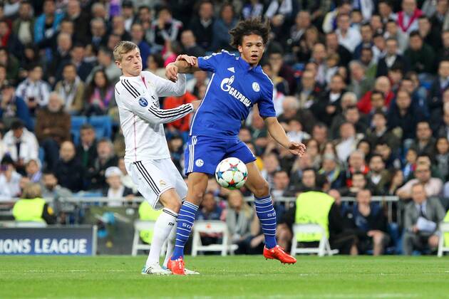 Aktuell Fußball, Champions League, Real Madrid - FC Schalke 04 Madrid, Spanien 10. Maerz 2015 Champions League 14 15 - Real Madrid vs. FC Schalke 04. v. li. im Zweikampf Toni Kroos Madrid und Leroy Sane Schalke md
