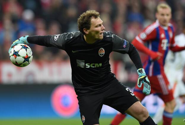 FUSSBALL CHAMPIONS LEAGUE SAISON 2014 2015 ACHTELFINAL RUECKSPIEL FC Bayern Muenchen - FC Schachtar Donezk 11.03.2015 Torwart Andriy Pyatov (Shakhtar Donetsk) 