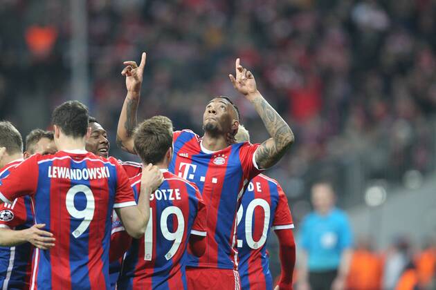 l-r: Torjubel von Robert Lewandowski 9 (FC Bayern Muenchen), Mario Goetze 19 (FC Bayern Muenchen) und Jerome Boateng 17 (FC Bayern Muenchen) , FC Bayern Muenchen vs. Schachtar Donezk, Fussball, Champions League, 11.03.2015 EP_ckt