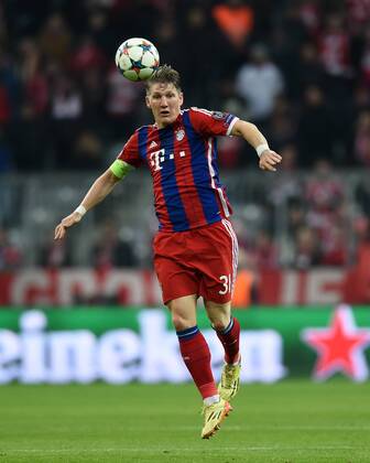 FUSSBALL CHAMPIONS LEAGUE SAISON 2014 2015 ACHTELFINAL RUECKSPIEL FC Bayern Muenchen - FC Schachtar Donezk 11.03.2015 Bastian Schweinsteiger (FC Bayern Muenchen) am Ball 