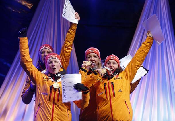 BIATHLON - IBU WC Kontiolahti 2015 KONTIOLAHTI,FINLAND,14.MAR.15 - BIATHLON - IBU World Championships, relay 4x6km, ladies, Medal Plaza, award ceremony. Image shows Franziska Hildebrand, Vanessa, Hinz, Franziska Preuss and Laura Dahlmeier (GER).