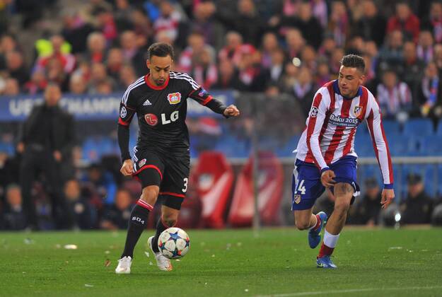 17.03.2015, xcox, Fussball UEFA Champions League, Atletico Madrid - Bayer 04 Leverkusen, v.l. Karim Bellarabi (Bayer 04 Leverkusen) - Gimenez (Atl. Madrid) -