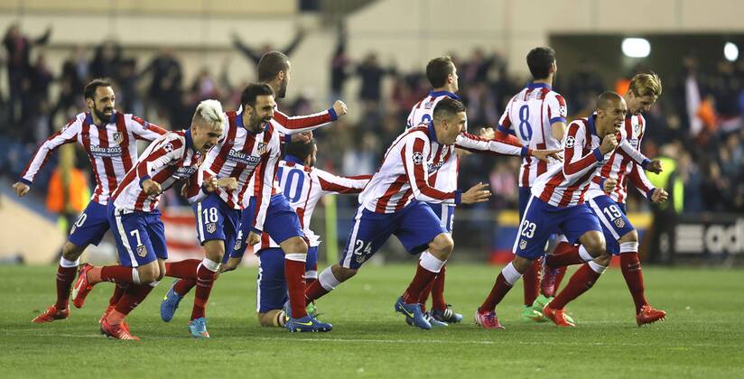 Foto: Jubel bei Atletico nach dem elfmeterschiessen , Antoine Griezmann (7) Fussball - Championsleague am Di. 17.03.2015 Achtelfinale, Atletico Madrid - Bayer 04 Leverkusen